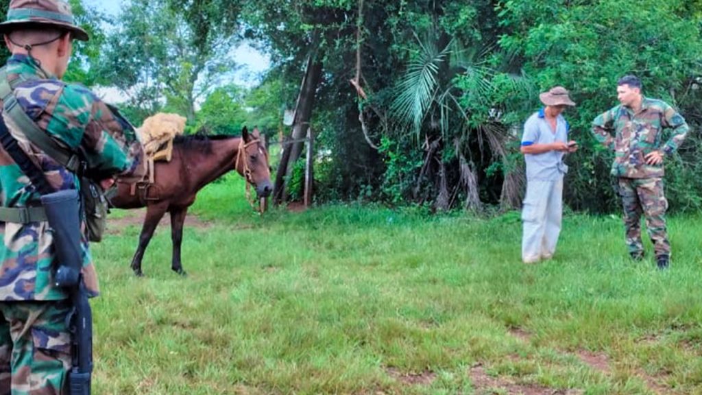 Intensifican los controles para proteger la fauna del río Paraná y sus afluentes 1 2 - ecologia patrulla 3 - 1