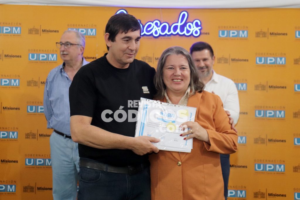 egresados UPM 10 - 23