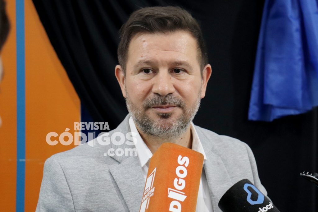 egresados UPM 17 - 33