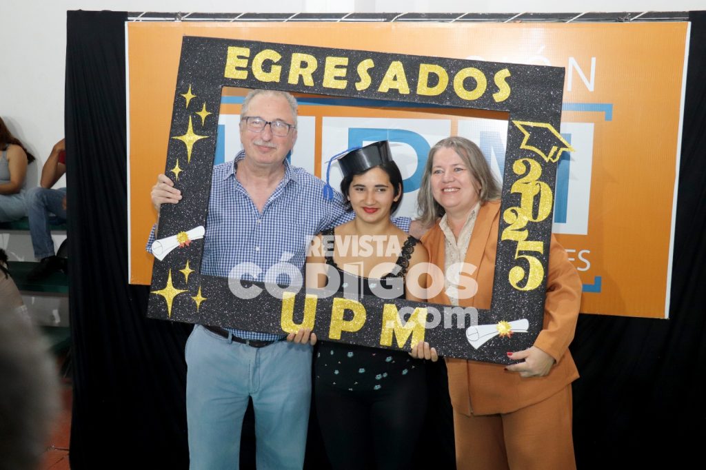 egresados UPM 3 - 11