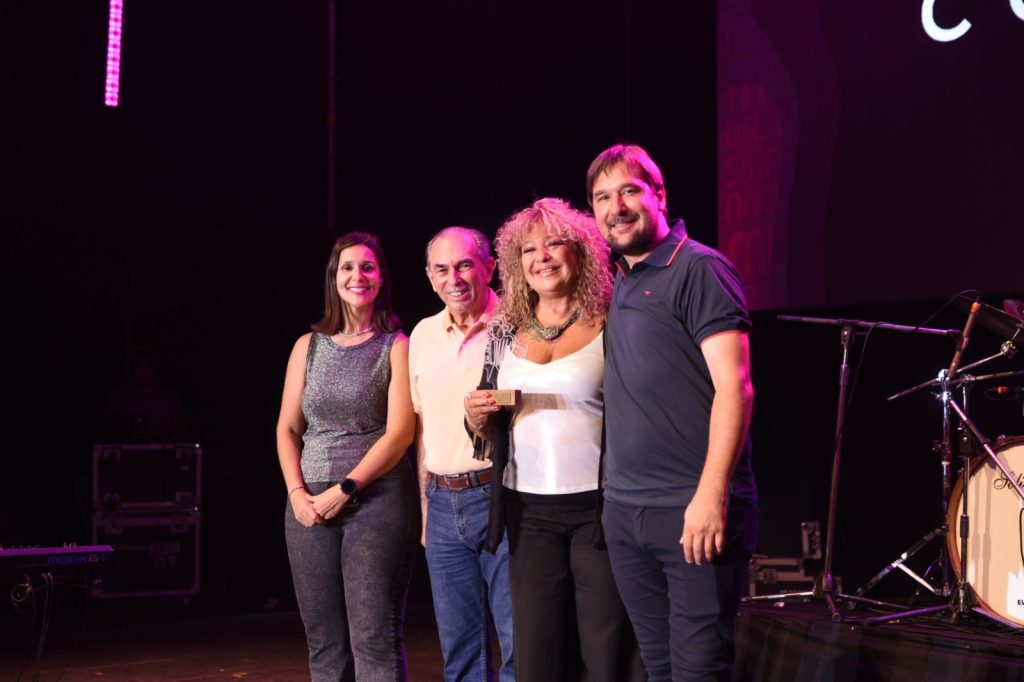 Miles de personas celebraron la última noche del Festival del Litoral en Posadas 1 2 - festival del litoral 1 1 - 1