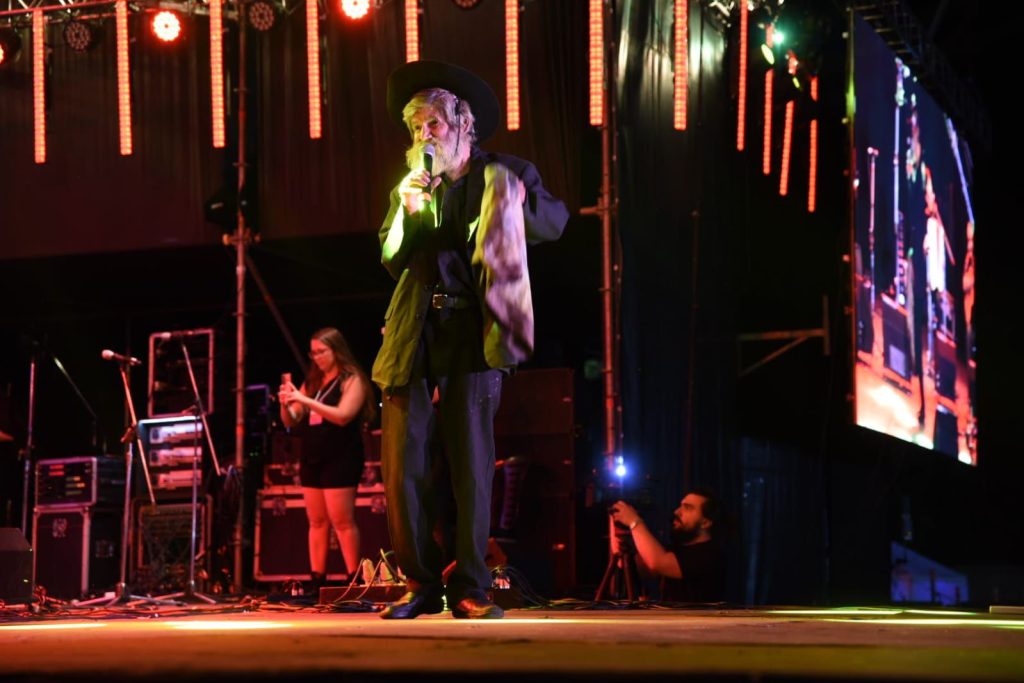 Chamamé, tradición y reencuentro: así comenzó el Festival Nacional del Litoral 9 18 - festival del litoral 10 - 17