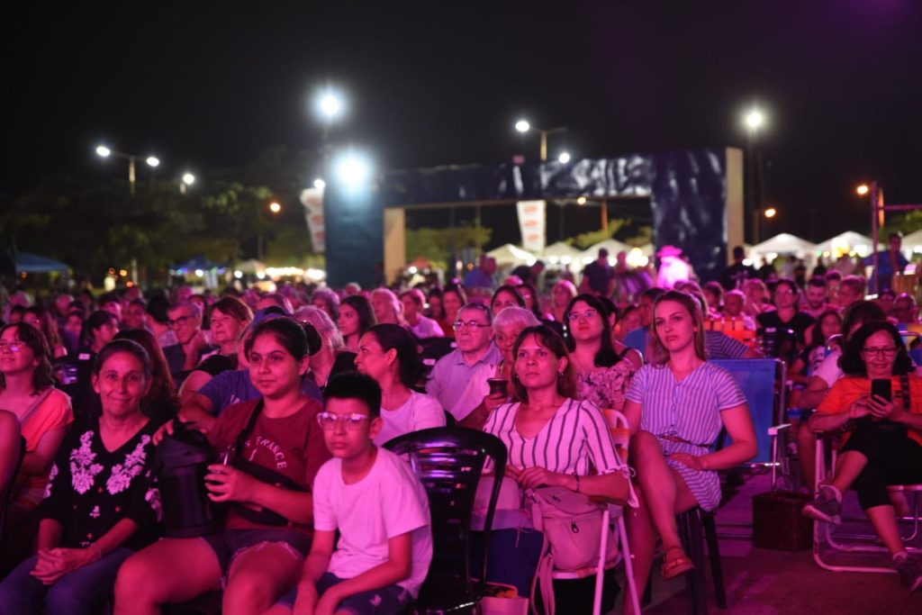 Chamamé, tradición y reencuentro: así comenzó el Festival Nacional del Litoral 2 4 - festival del litoral 2 - 3