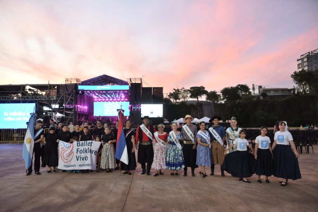 Chamamé, tradición y reencuentro: así comenzó el Festival Nacional del Litoral 4 8 - festival del litoral 4 - 7
