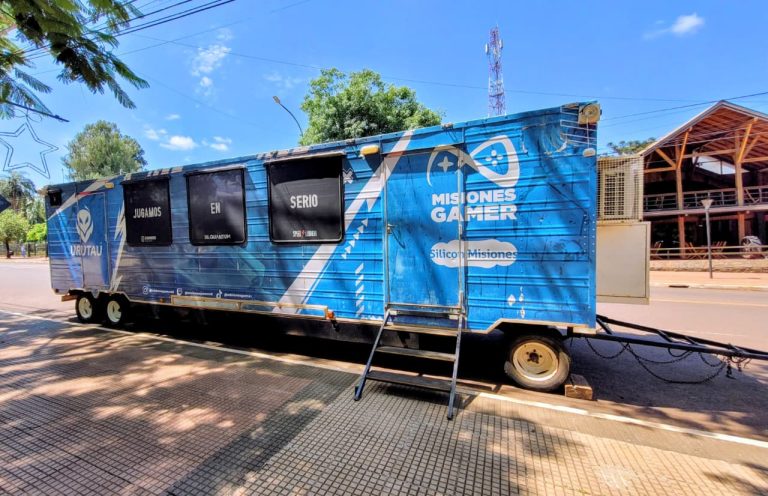 El camión de Misiones Gamer llegó a Montecarlo: tres días de juego y tecnología para toda la familia