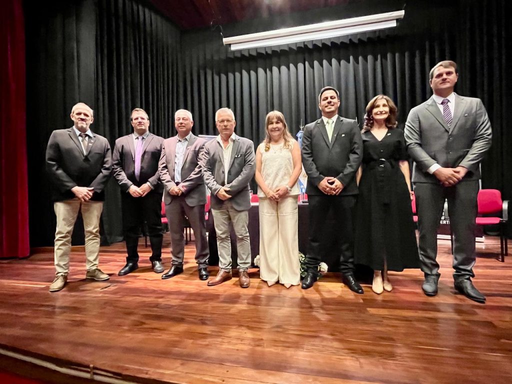 Con respaldo unánime, Paola Fantin continuará al frente del Concejo Deliberante de Puerto Rico 4 8 - hcd puerto rico 4 - 7