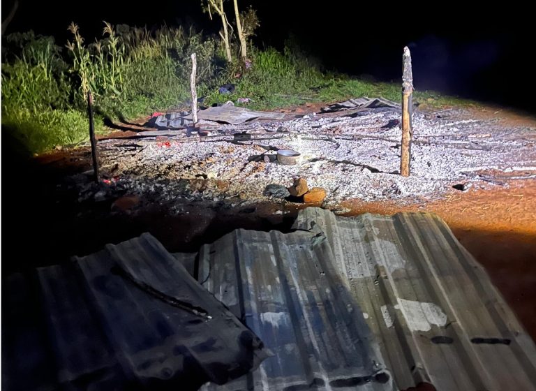 Incendio consumió por completo una vivienda en San Pedro