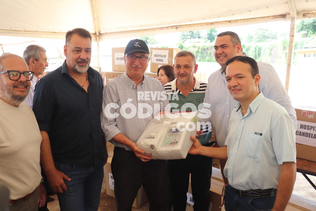 Jardín América recibió una nueva ambulancia: "Es una gran noticia para cerrar el año", destacó Araujo 1 2 - jardin america ambulancia araujo 3 - 1
