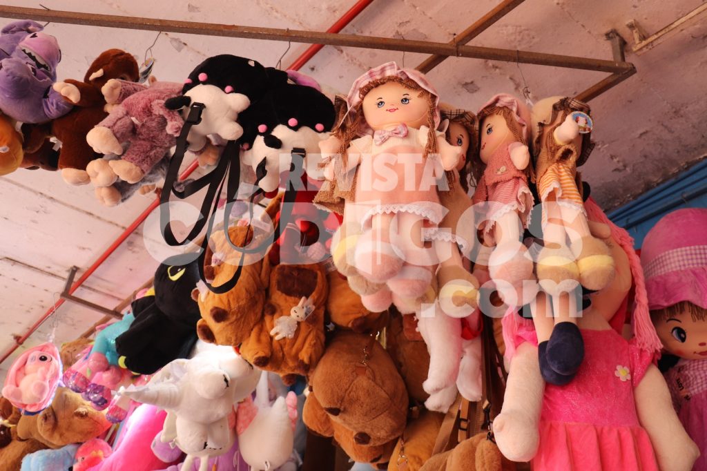 Se adelantan las compras de Navidad y crece la consulta por juguetes en La Placita 3 6 - jugueteria la placita 6 - 5