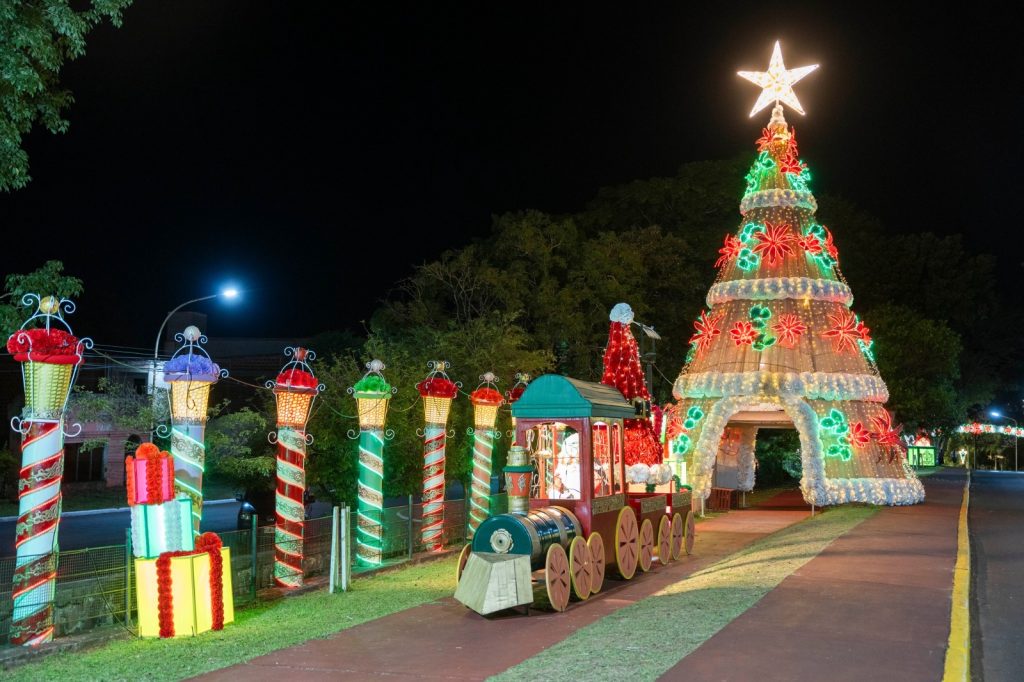 Hoy comienza la XXX Fiesta Nacional de la Navidad en Alem 11 22 - navidad en alem 12 - 21