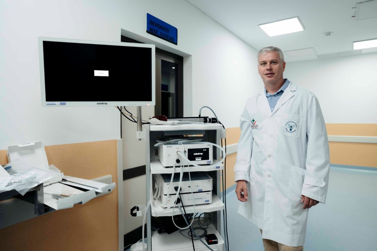El Hospital Favaloro incorpora tecnología de videolaparoscopía para descentralizar cirugías del Madariaga 4 8 - nuevo equipo favaloro 4 - 7