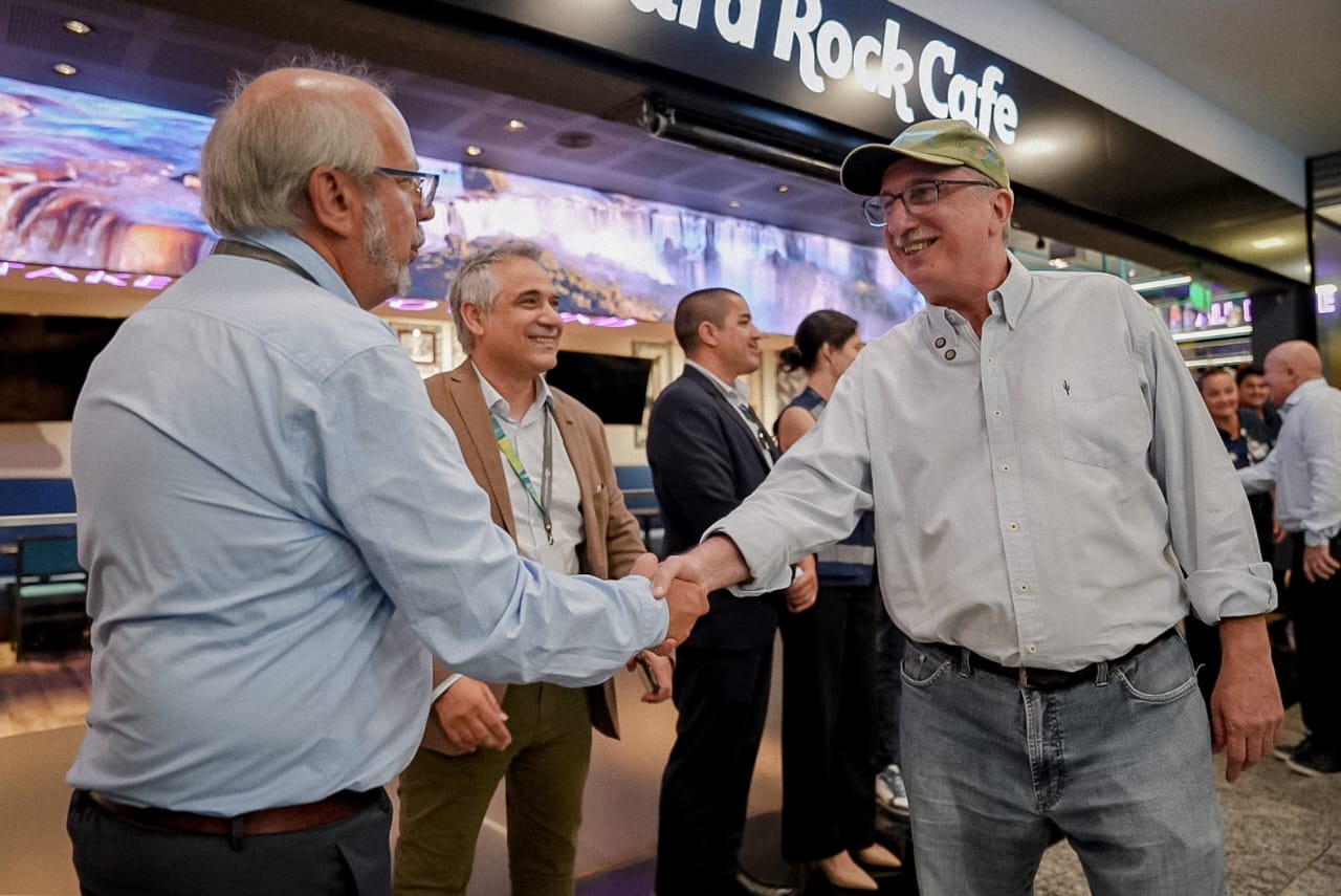 vuelo lima iguazu 10 - 17