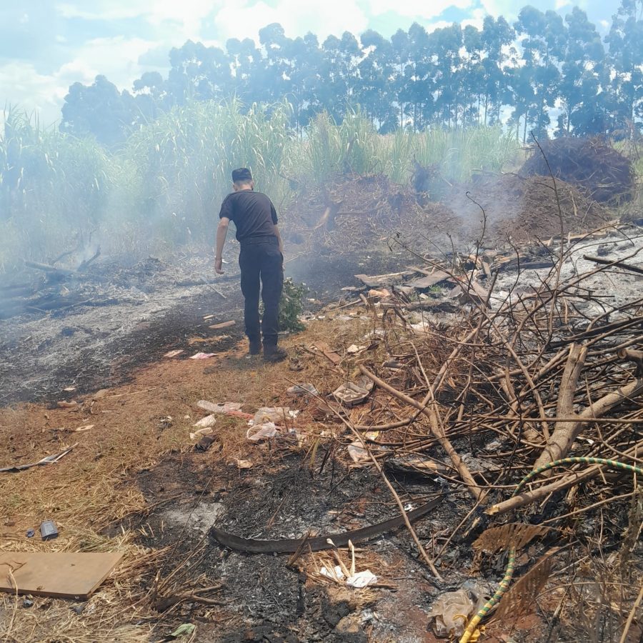 Controlaron incendios en Alem y Almafuerte sin viviendas ni personas afectadas 2 - 1