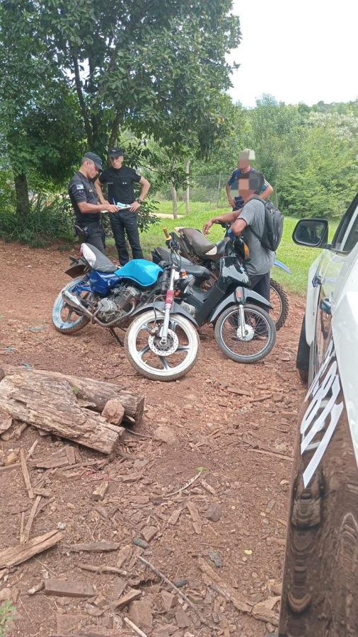 Controles viales aumenta la retencion de motos por falta de papeles y circulacion sin casco en Misiones 1 - 5