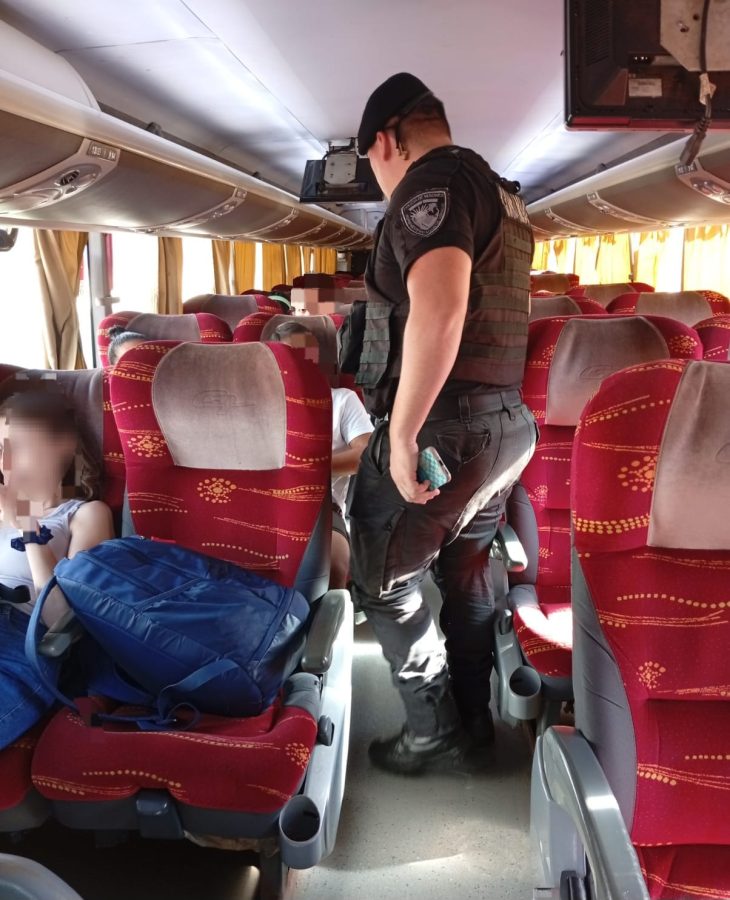 Despliegan un operativo para recapturar a un delincuente evadido de una comisaria en Santo Pipo 3 - 15