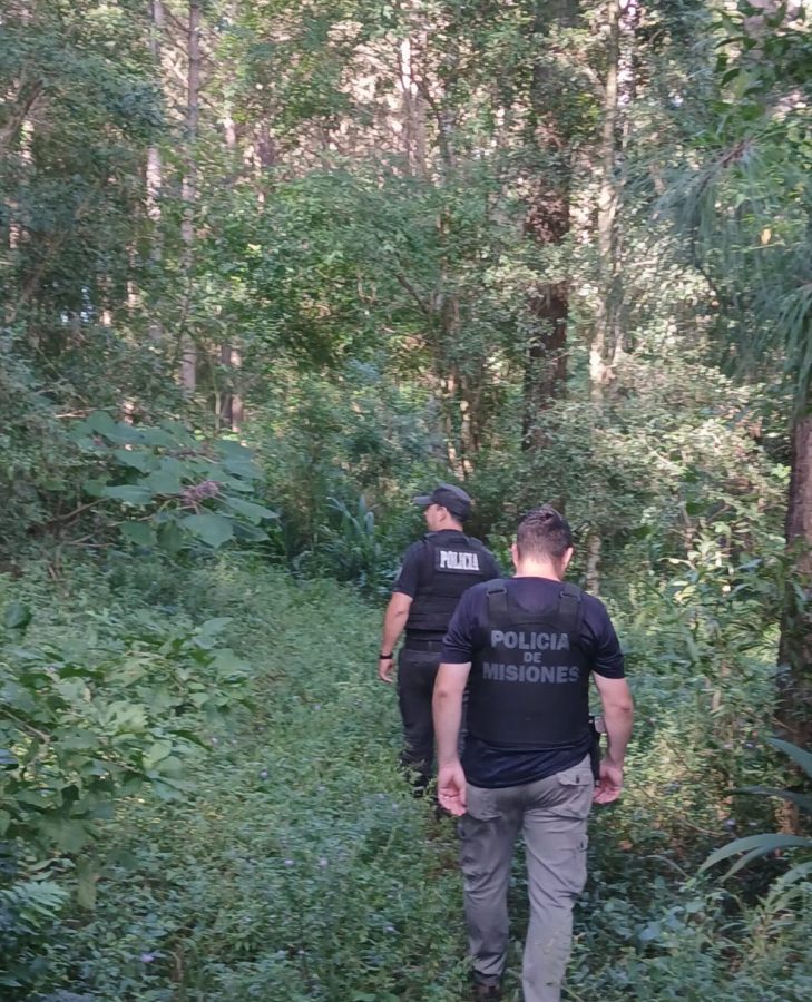 Despliegan un operativo para recapturar a un delincuente evadido de una comisaria en Santo Pipo 9 - 3