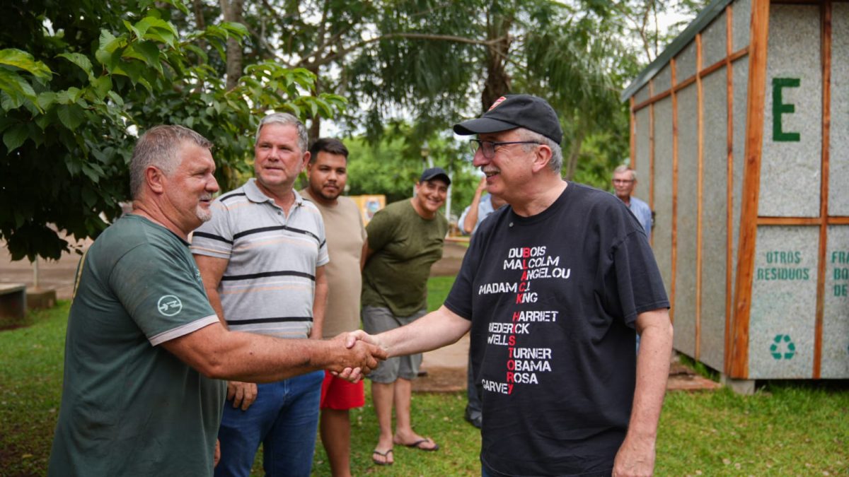Passalacqua realizo entrega de equipamiento y supervision de obras en Alba Posse 11 - 9