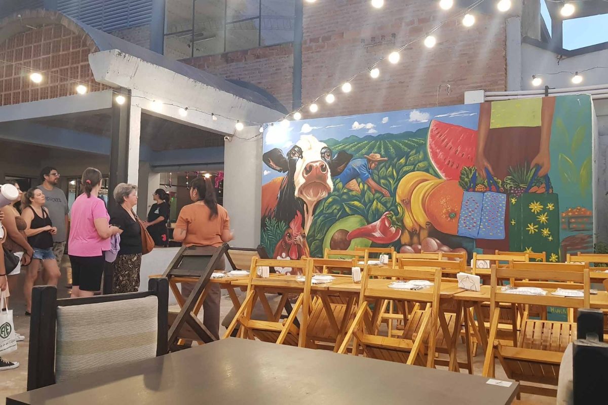 Posadenos tuvieron un encuentro con la historia en el tour de recorrido por Villa Urquiza 8 - 7