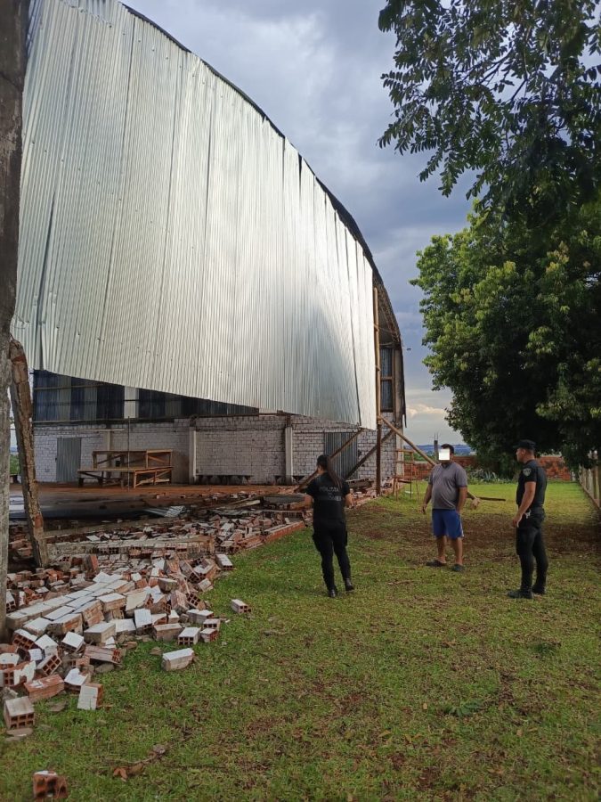 Relevaron danos ocasionados por el temporal en Colonia Aurora 1 - 7