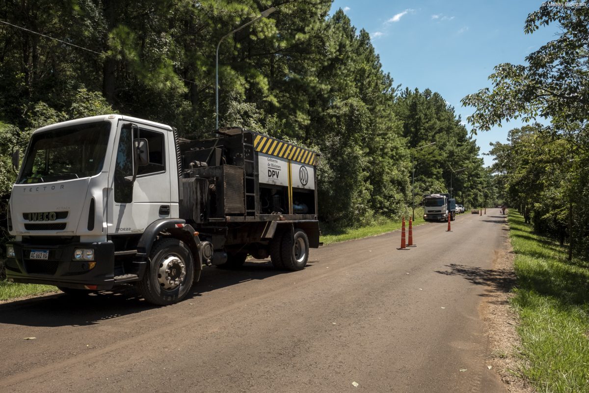 Vialidad realizo mejoras en el acceso a los Saltos del Tabay en visperas de la Fiesta del Turista en Jardin America 1 - 5