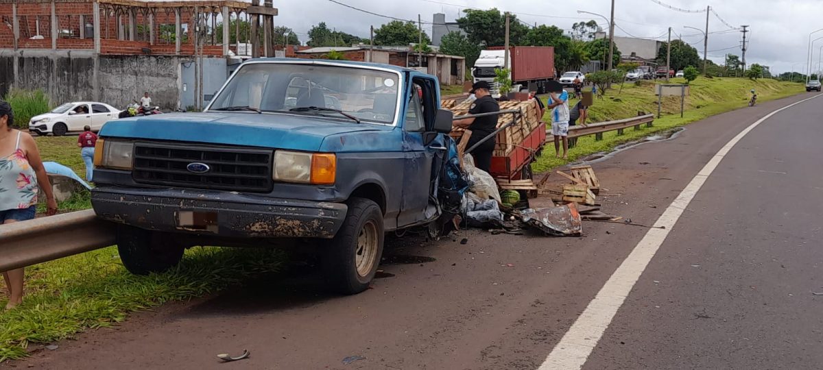 Triple choque en el Acceso Sur de Posadas: hay tres heridos 2 4 - choque acceso sur 1 - 3