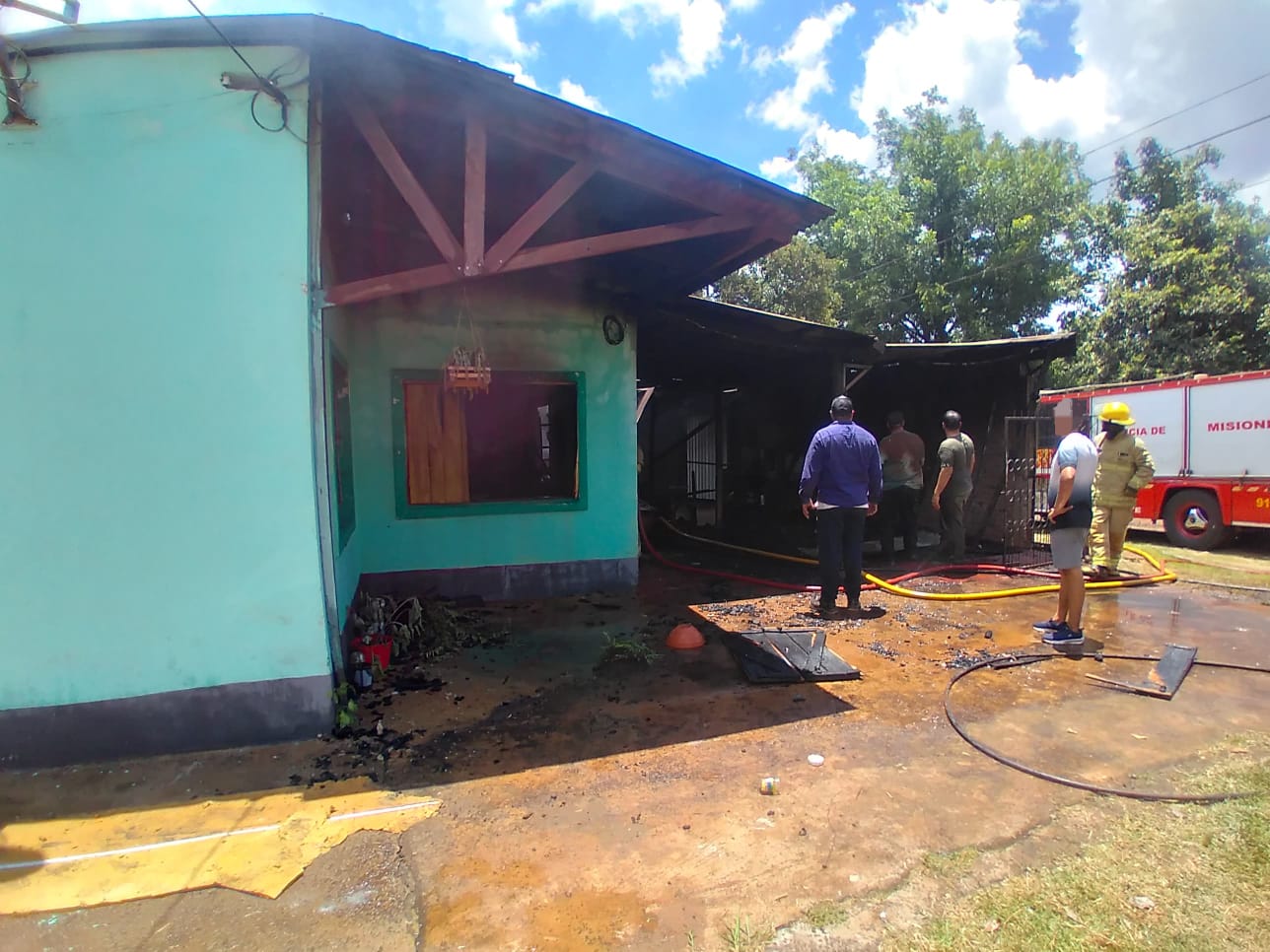 incedio posadas 2 - 1