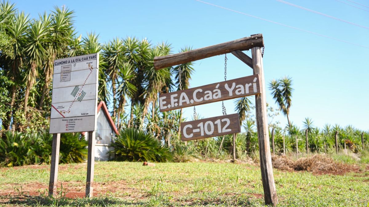 Hugo Passalacqua destaco el rol de las EFAs y entrego equipamiento educativo en Caa Yari 2 - 25