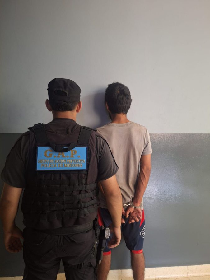 Posadas: Un hombre intentó sustraer elementos de una vivienda y fue detenido tras monitoreo del 911 1 2 - Posadas Un hombre intento sustraer elementos de una vivienda y fue detenido tras monitoreo del 911 1 - 1