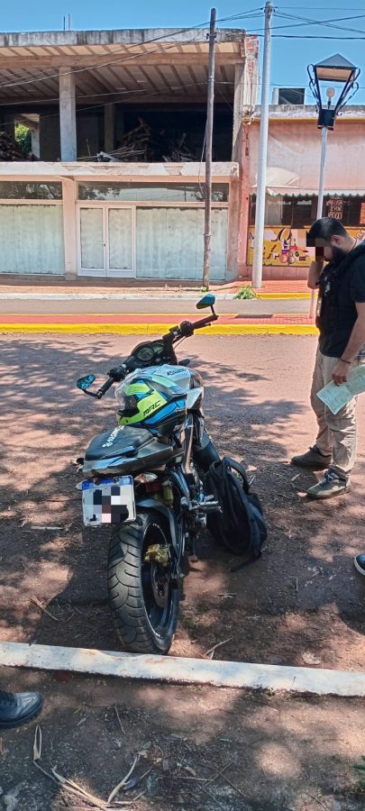 Recuperaron una moto con pedido de captura en Jardin America tras ser publicada a la venta 1 - 1