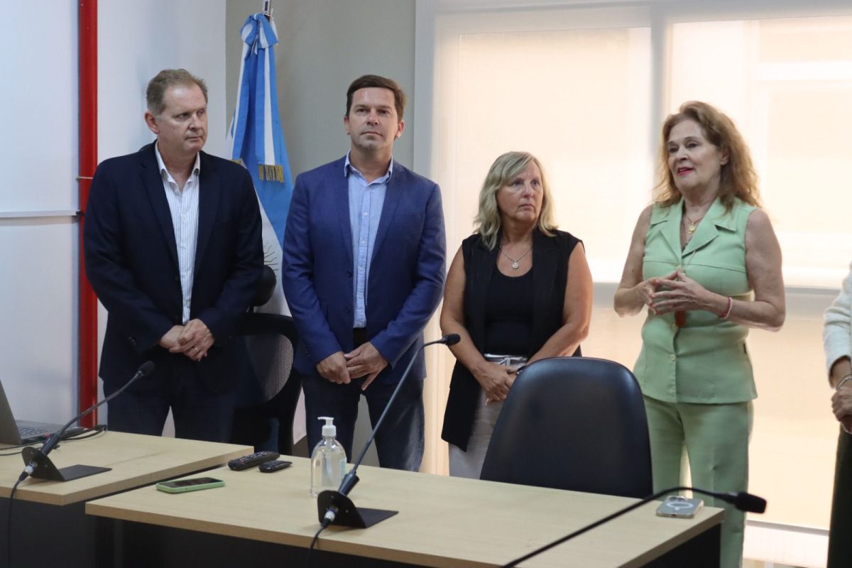 justicia apostoles 8 - 15