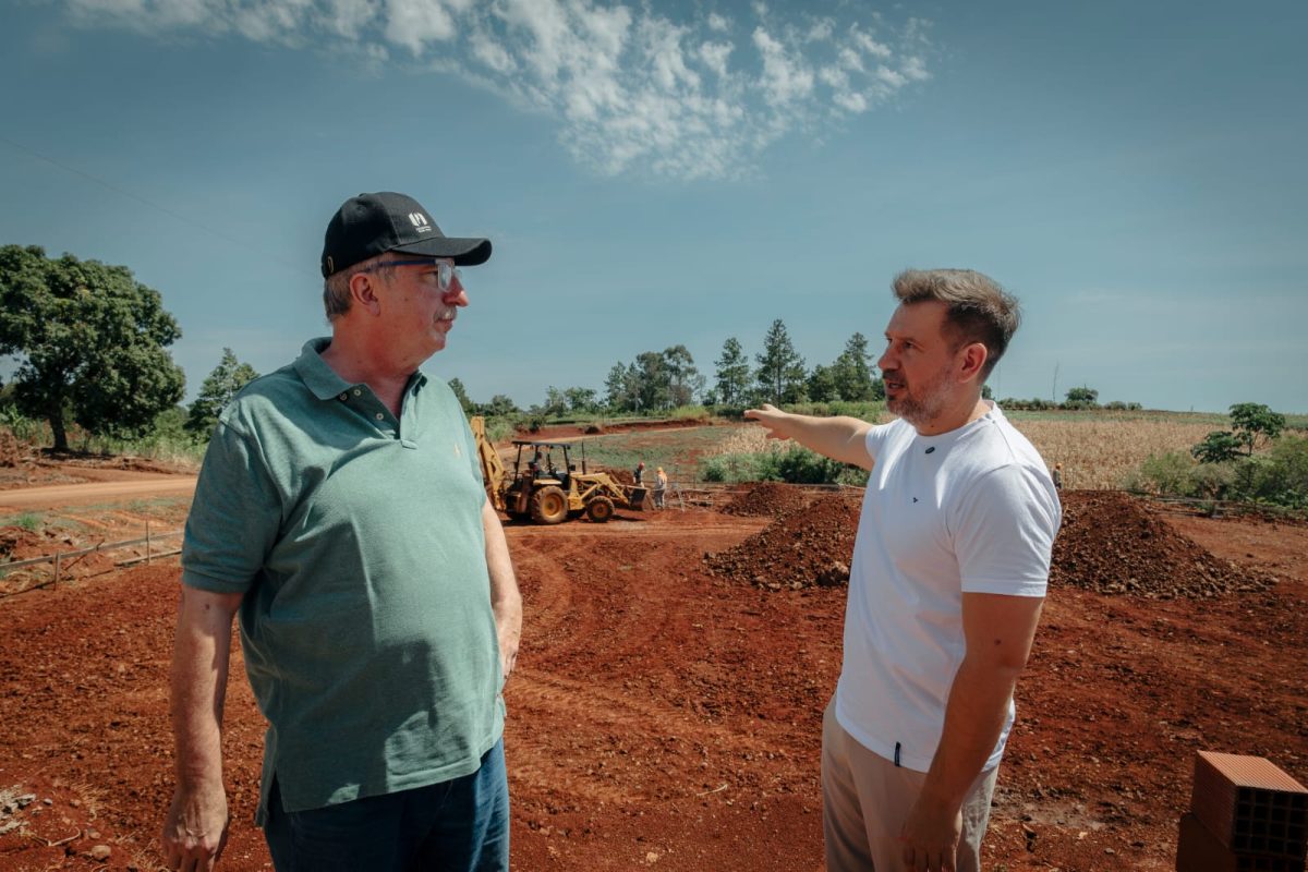 Passalacqua supervisó el avance del nuevo edificio de la EPET 53 en Alberdi 5 10 - passalacqua 6 - 9