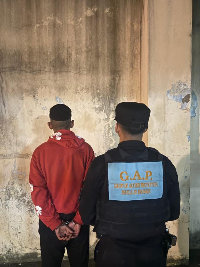 20 detenidos posadas 3 - 3