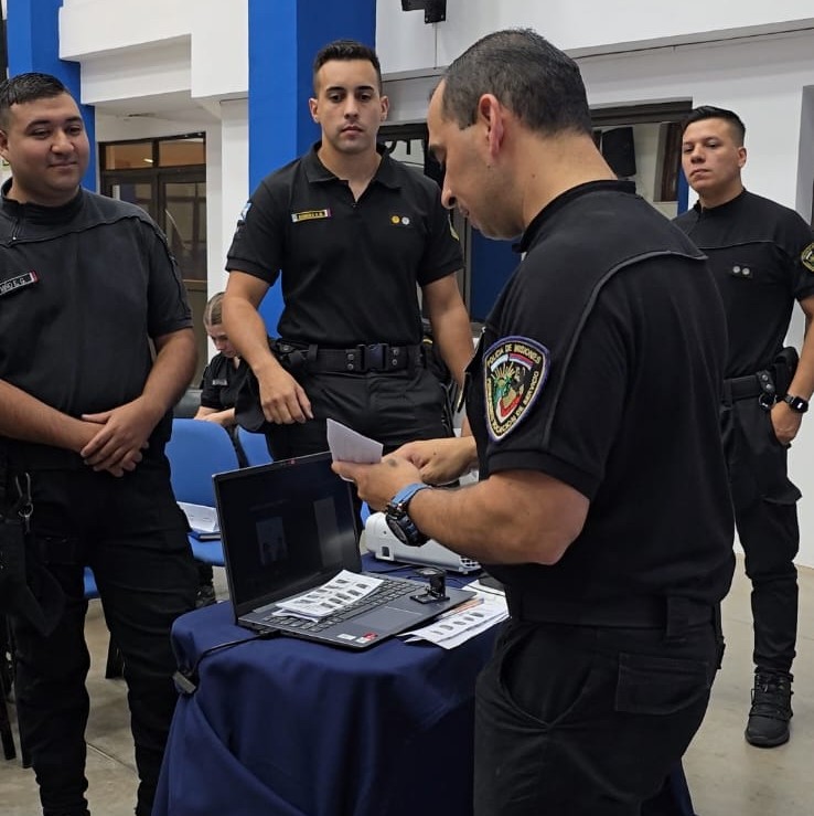 Capacitaciones en dactiloscopia fortalecen la investigacion criminal en la Policia de Misiones 5 - 1