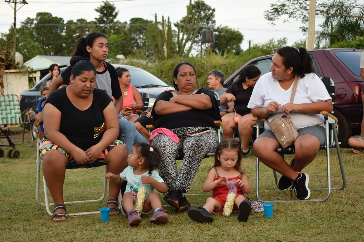 Con musica y talleres Villa Bonita presento sus actividades 2026 en el SUM 4 - 5