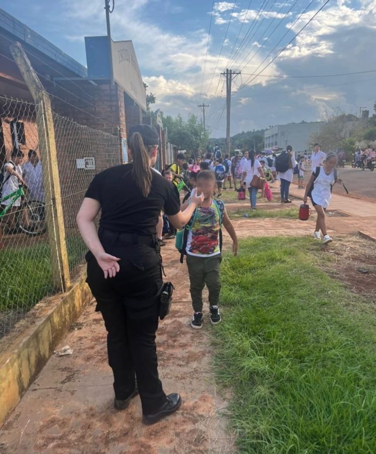 Continuan los operativos policiales para proteger a estudiantes en horarios escolares 6 - 5