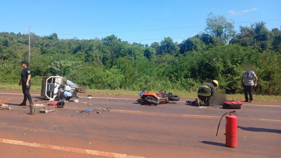 Dos motociclistas hospitalizados tras un siniestro vial en Puerto Libertad