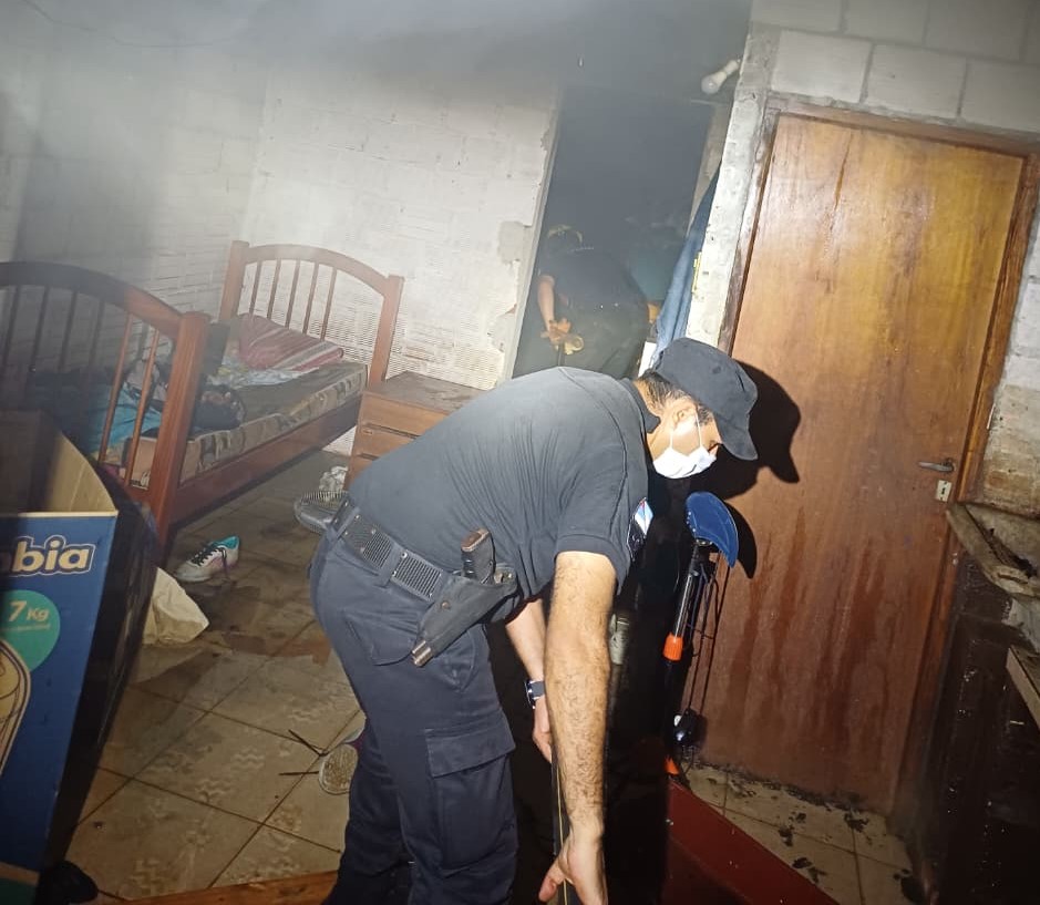 Incendio causó daños materiales a una vivienda en Eldorado