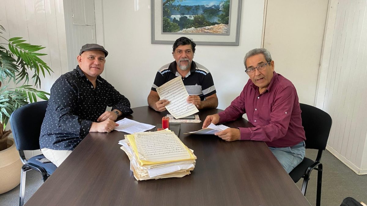 Joselo Schuap y Silvio Rolon a la derecha en la imagen - 1