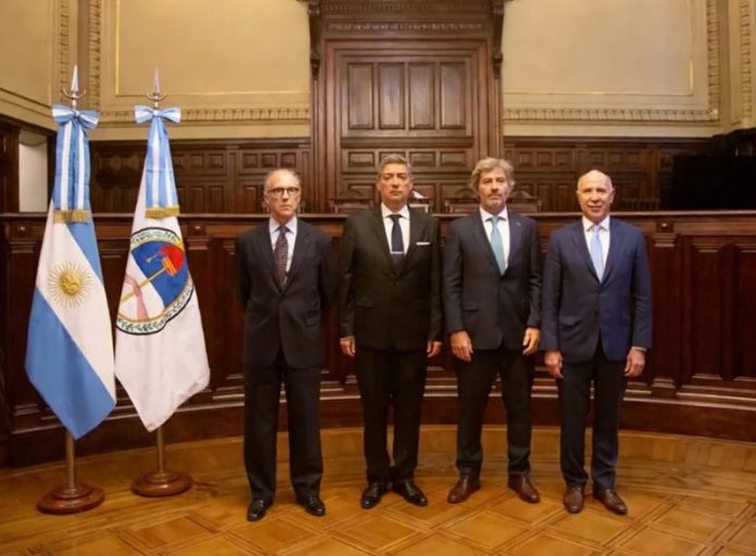 La Corte Suprema dictó más de 1.900 fallos por delitos de lesa humanidad desde 2004