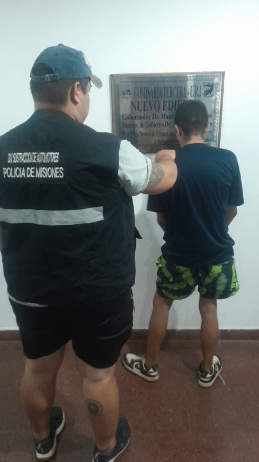 Recuperaron elementos robados de la Nuestra Senora de Itati de Posadas y hay dos detenidos 2 - 1