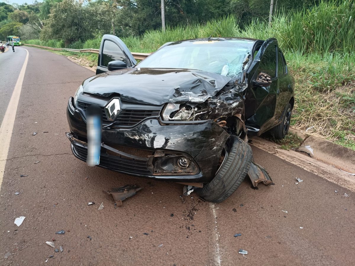Tres personas hospitalizadas tras siniestro vial en cercanias al Puente Tancredo Neves 4 - 1