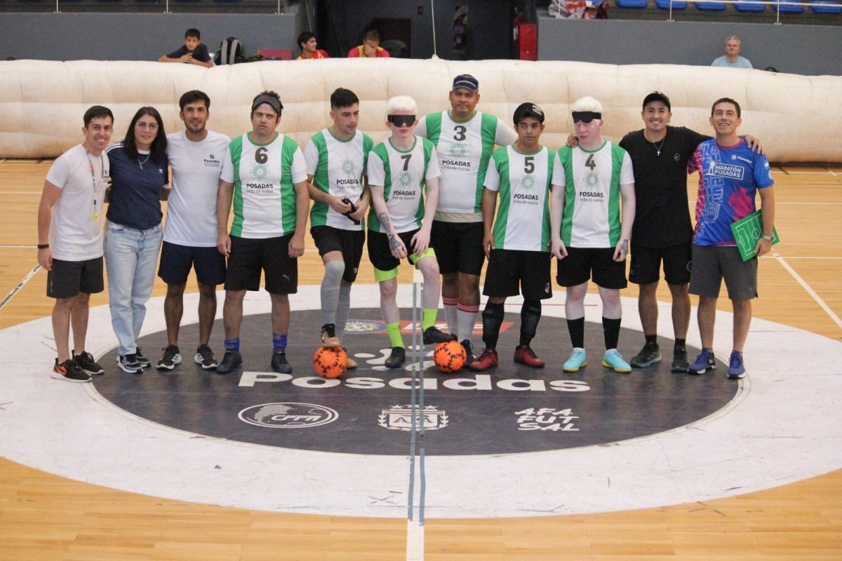 El equipo de fútbol para personas con discapacidad visual de Posadas jugó su primer amistoso internacional 3 6 - futbol discapacidad 1 - 5