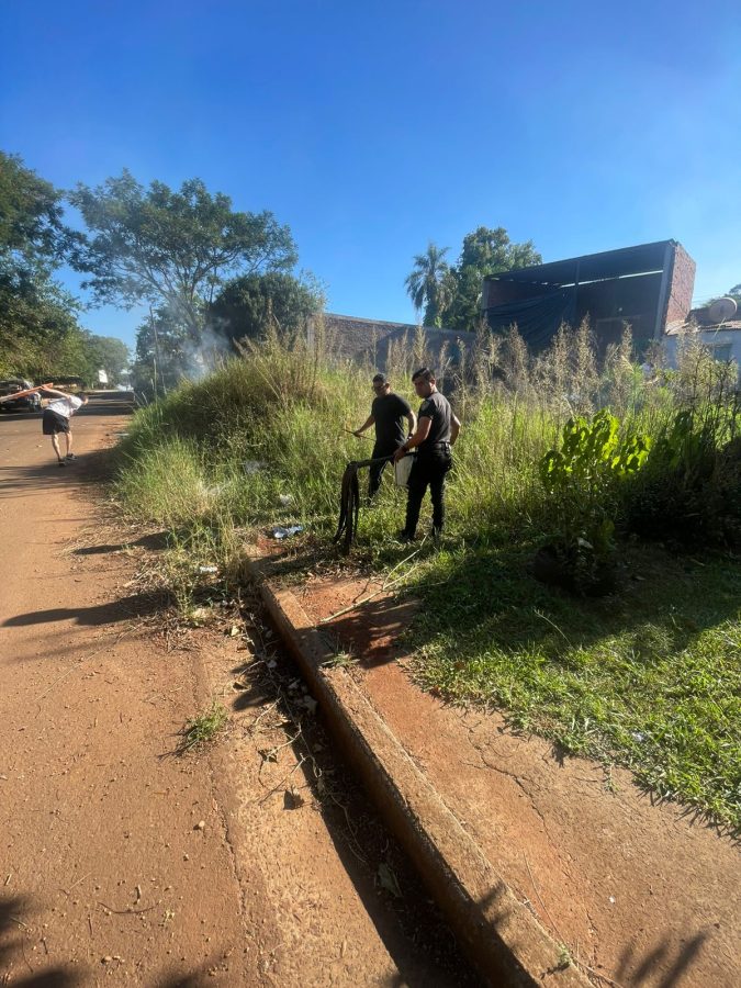 Focos de incendios movilizaron a bomberos en distintos puntos de Misiones 4 8 - incendios 4 - 7