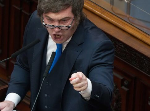 Milei apuntó otra vez contra los periodistas: “Seres cargados de maldad”
