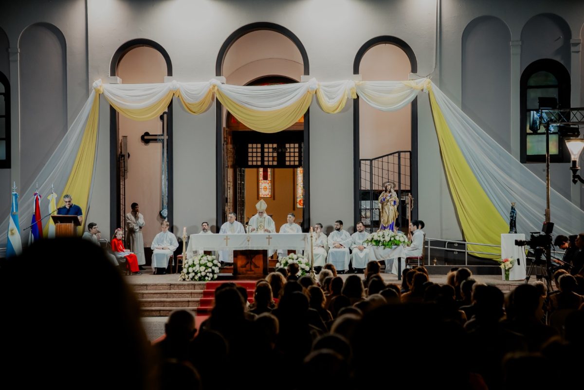 Stelatto acompañó a cientos de fieles en la misa central por el día de San José Obrero 3 6 - misa san jose 3 - 5