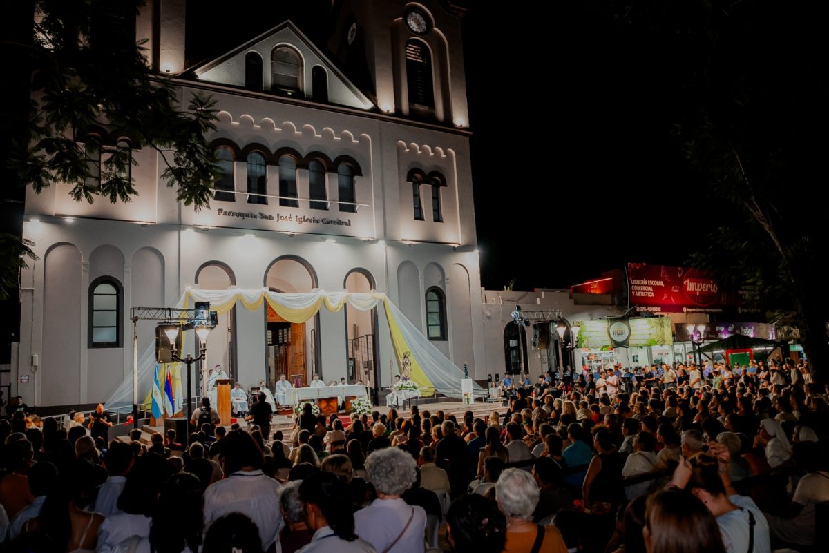 Stelatto acompañó a cientos de fieles en la misa central por el día de San José Obrero 5 10 - misa san jose 5 - 9