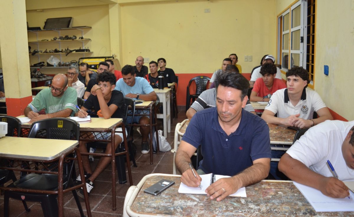 La Oficina de Empleo de Posadas sumó dos nuevos cursos y planea más capacitaciones 3 6 - oficina de empleo 2 - 5