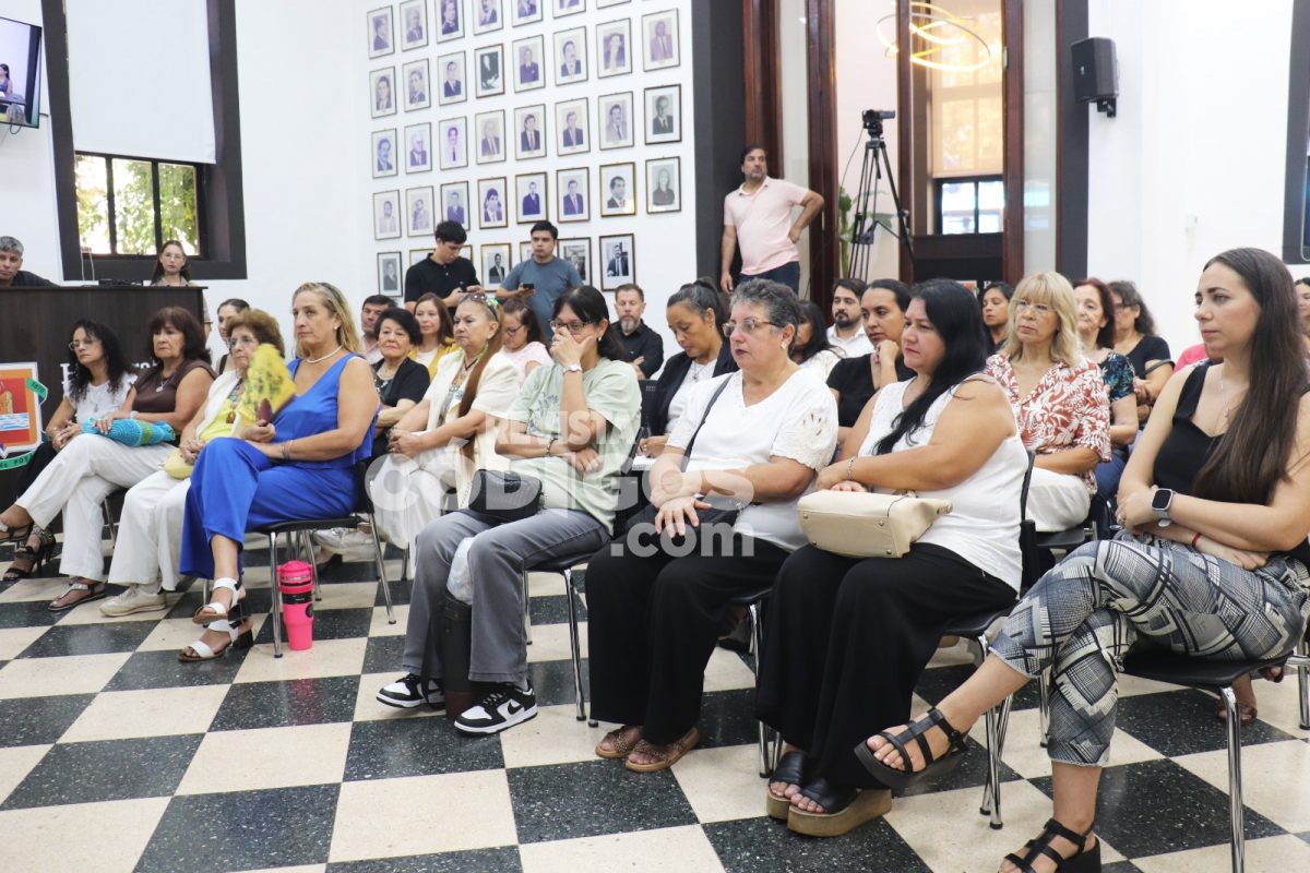 Posadas lanzó el Parlamento de la Mujer 2026 para impulsar el liderazgo y la participación femenina
