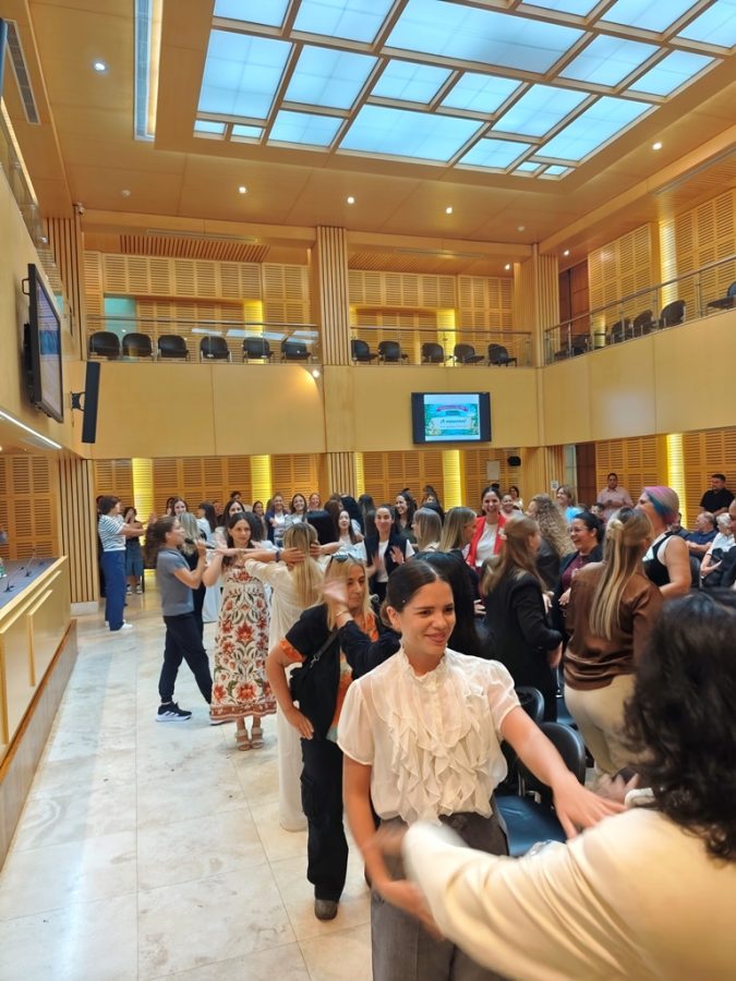 parlamento de la mujer 18 - 35