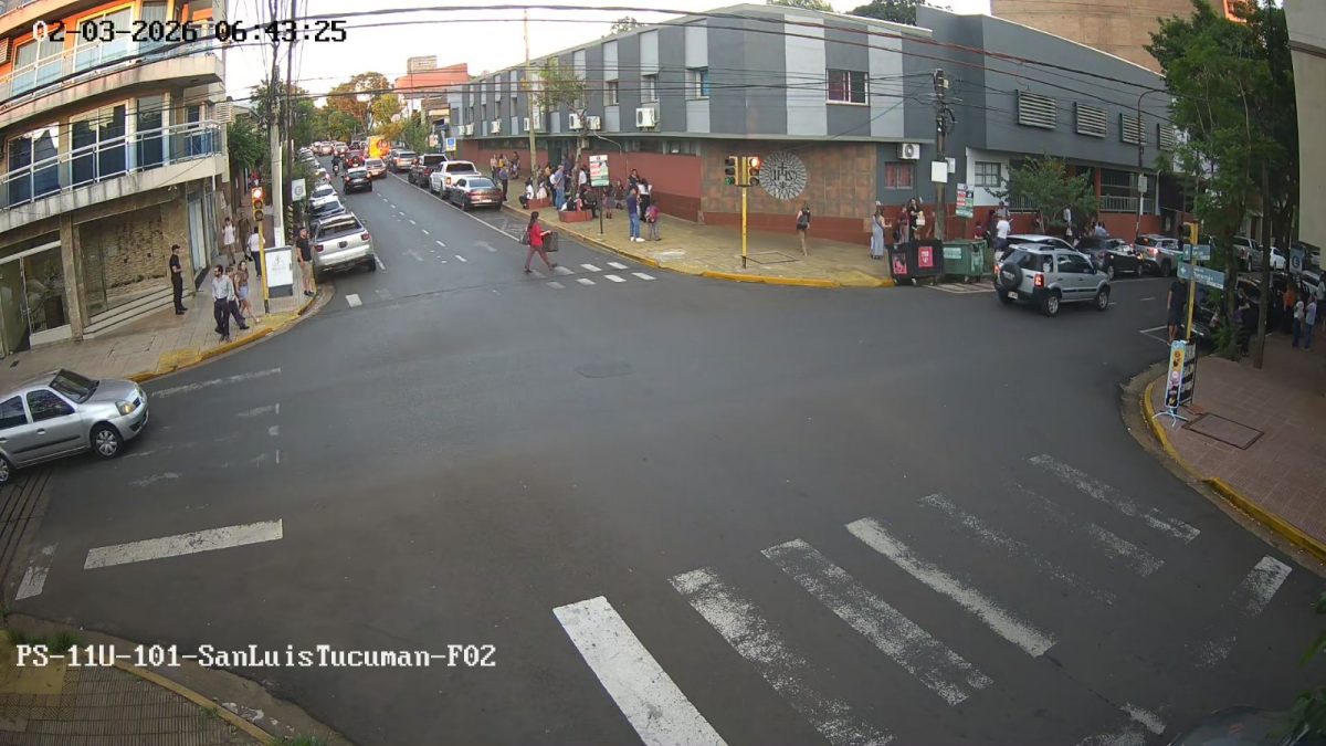 Seguridad en las escuelas: la Policía despliega un operativo integral por el inicio del ciclo lectivo 2026 10 20 - policia 10 - 19